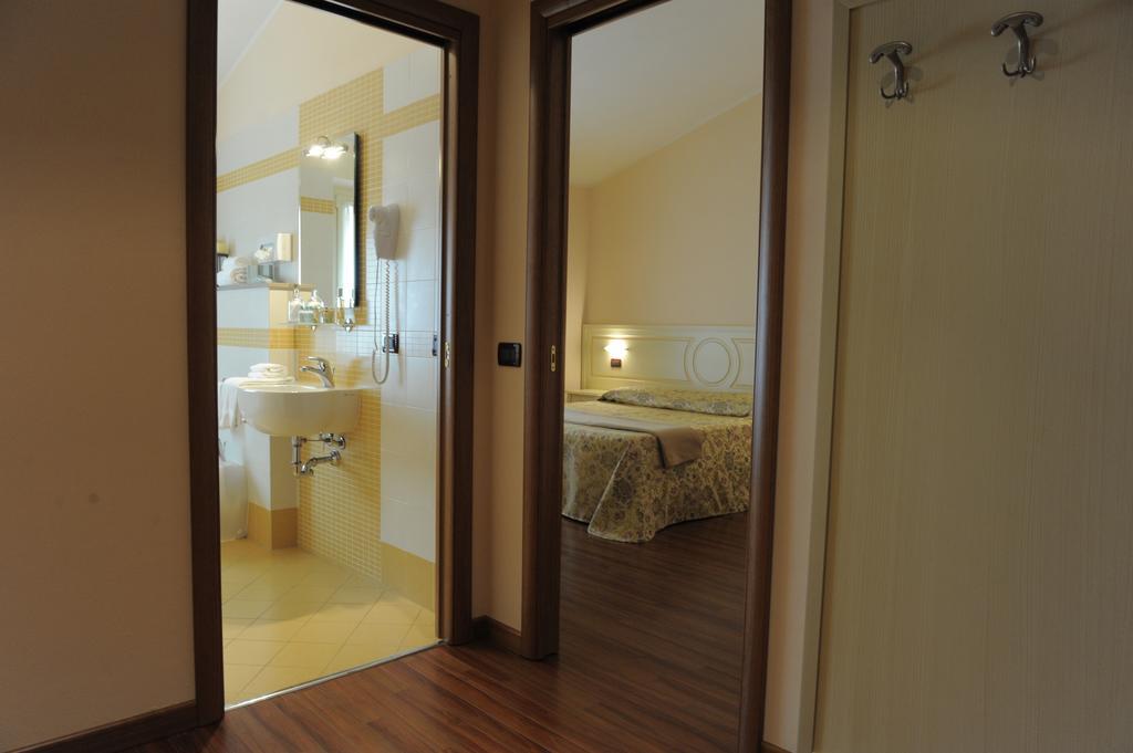 Hotel Plazza Porcari Dış mekan fotoğraf