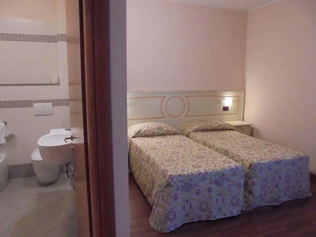 Hotel Plazza Porcari Dış mekan fotoğraf