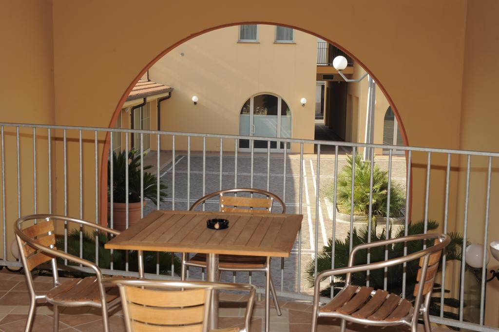Hotel Plazza Porcari Dış mekan fotoğraf