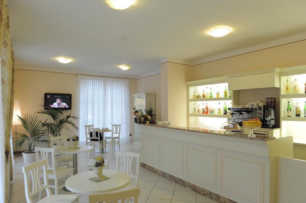 Hotel Plazza Porcari Dış mekan fotoğraf