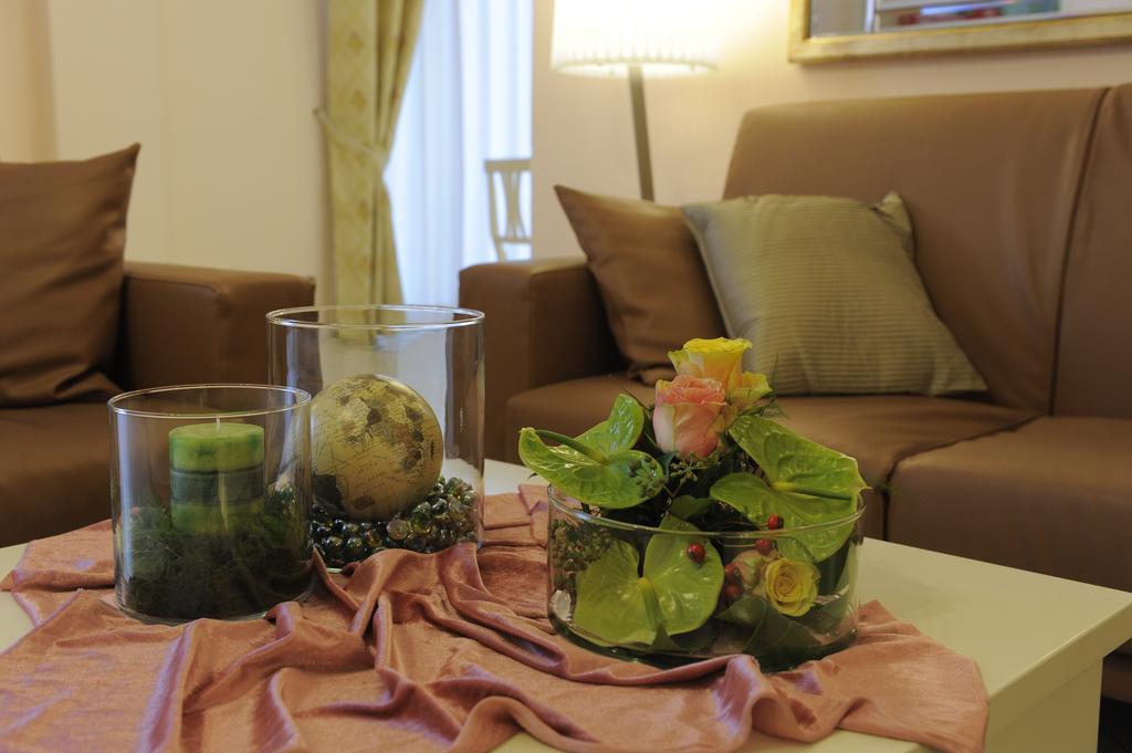Hotel Plazza Porcari Dış mekan fotoğraf